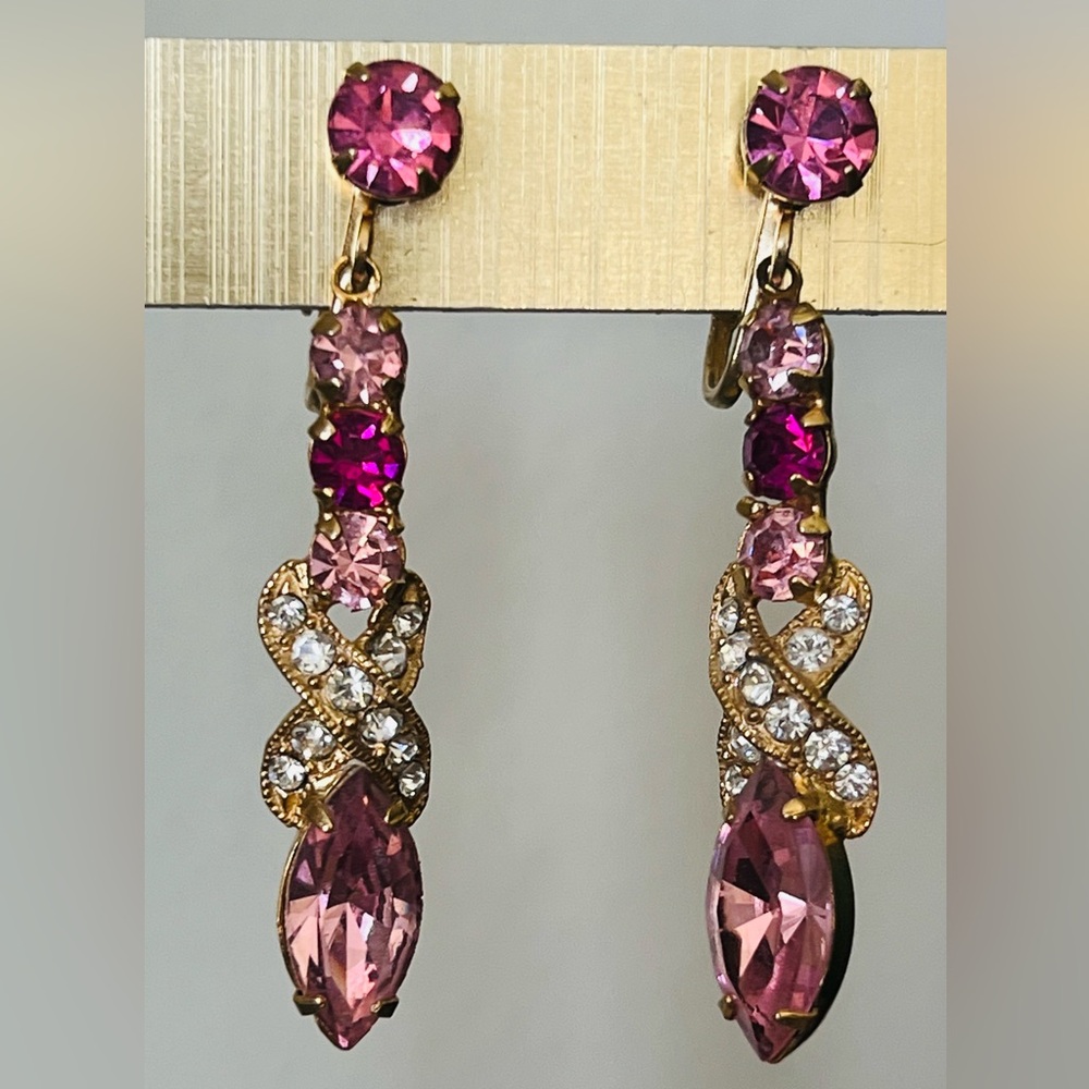 Vintage shades of pink & clear crystals gold tone dangle earrings